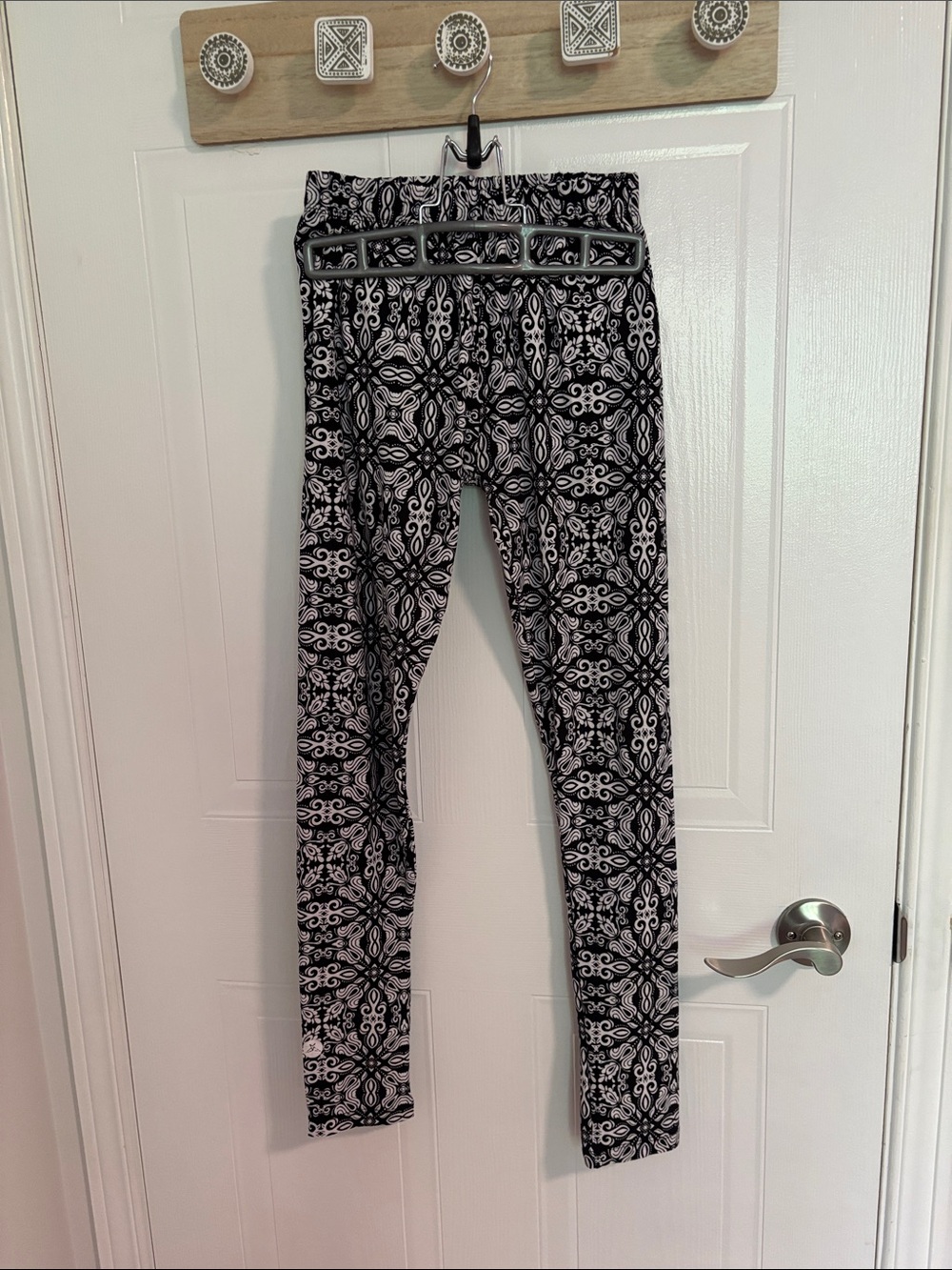 Sweetlegs Black & White Printed Leggings